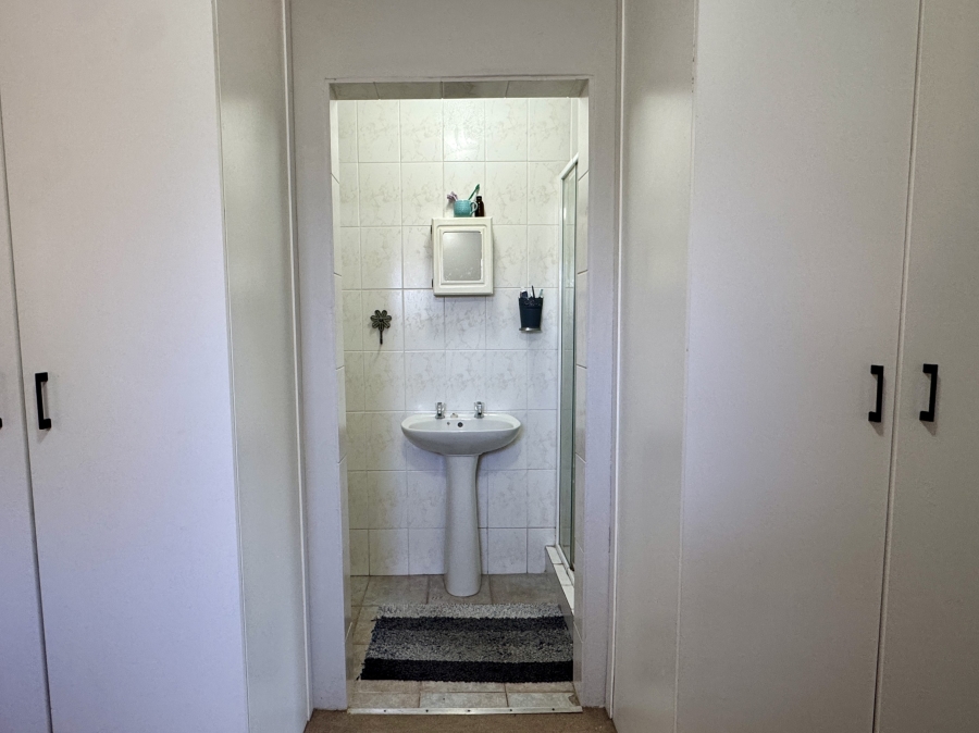 3 Bedroom Property for Sale in Glen Ive Western Cape